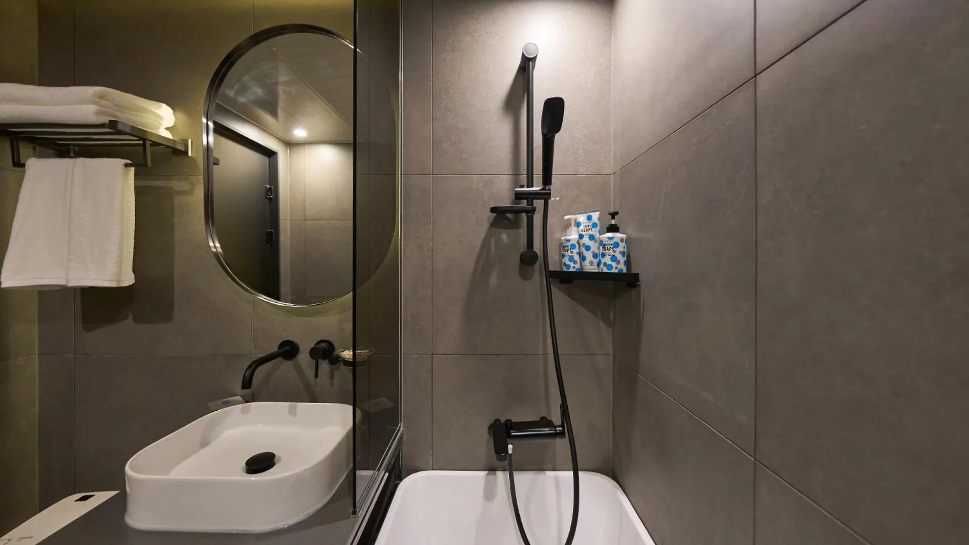 Blueduck Hotel Seoul 0*,  Sydkorea